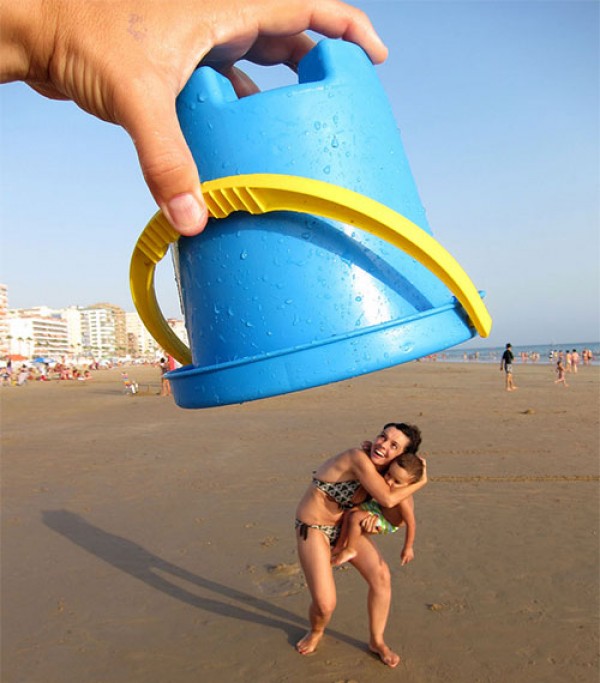 Amazing Forced Perspective Photography in 2013 (37)