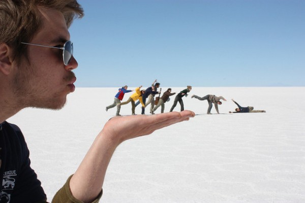 Amazing Forced Perspective Photography in 2013 (24)