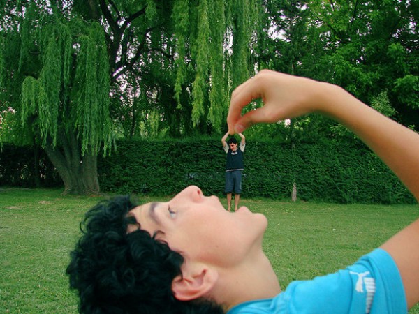 Amazing Forced Perspective Photography in 2013 (27)
