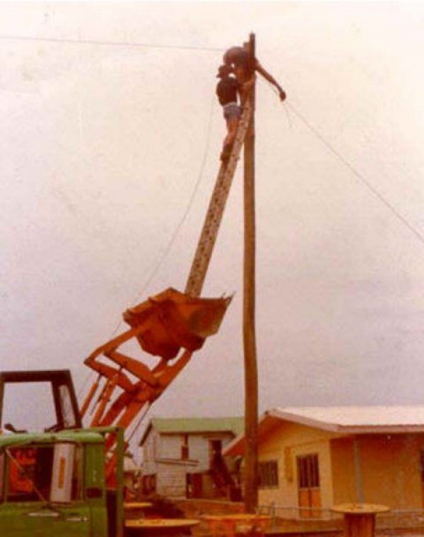 Construction Worker Mega Fails (13)