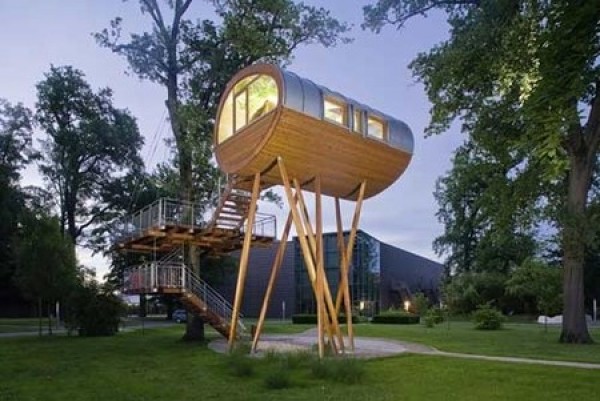 Amazing Tree Houses Around the World (4)