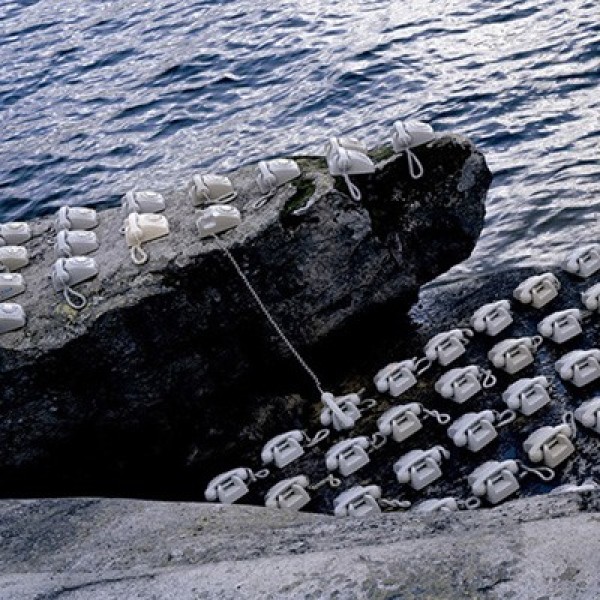 Rune Guneriussen's Quirky Installations in Nature (3)