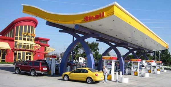 Strangest Gas Stations (6)