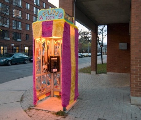 Ten Weirdest Public Phone Booths (1)