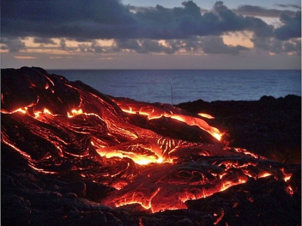 Top 10 Best Volcanic Eruptions in the World (6)