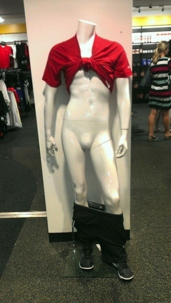 Top 15 Mannequins That Will Steal Your Soul (12)