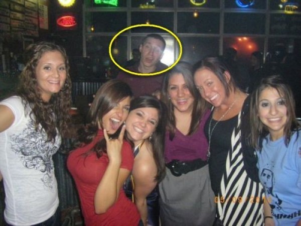 Top 20 Funny Photobombs (11)