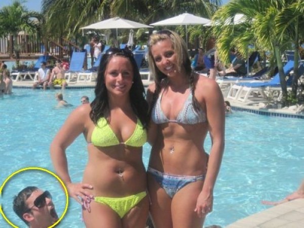 Top 20 Funny Photobombs (12)